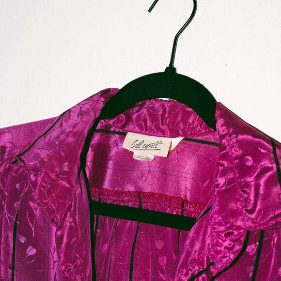 Vintage Fuchsia Gel Esprit Blouse with Black Stripes & Shimmery Floral Pattern - Picture 3 of 8